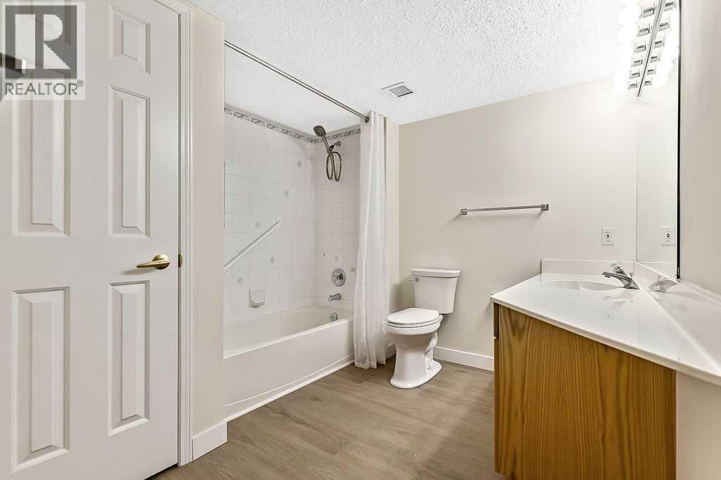1103, 1103 Hawksbrow Point Nw, Calgary, Alberta  T3G 4C9 - Photo 18 - A2292667