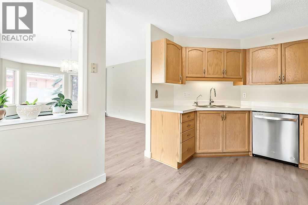 1103, 1103 Hawksbrow Point Nw, Calgary, Alberta  T3G 4C9 - Photo 12 - A2292667