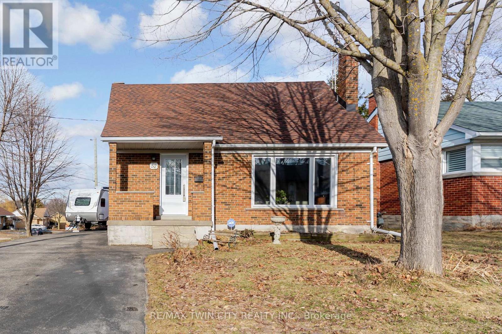 52 DOVER STREET, Waterloo, Ontario