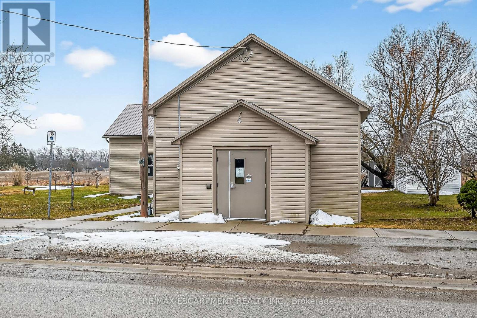 952 Concession 2 Walpole, Haldimand (Nanticoke), Ontario  N0A 1L0 - Photo 27 - X12882438