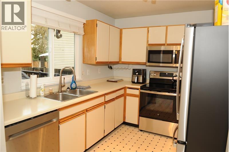 22130 River Bend, Maple Ridge, British Columbia  V2X 9P3 - Photo 4 - R3095355