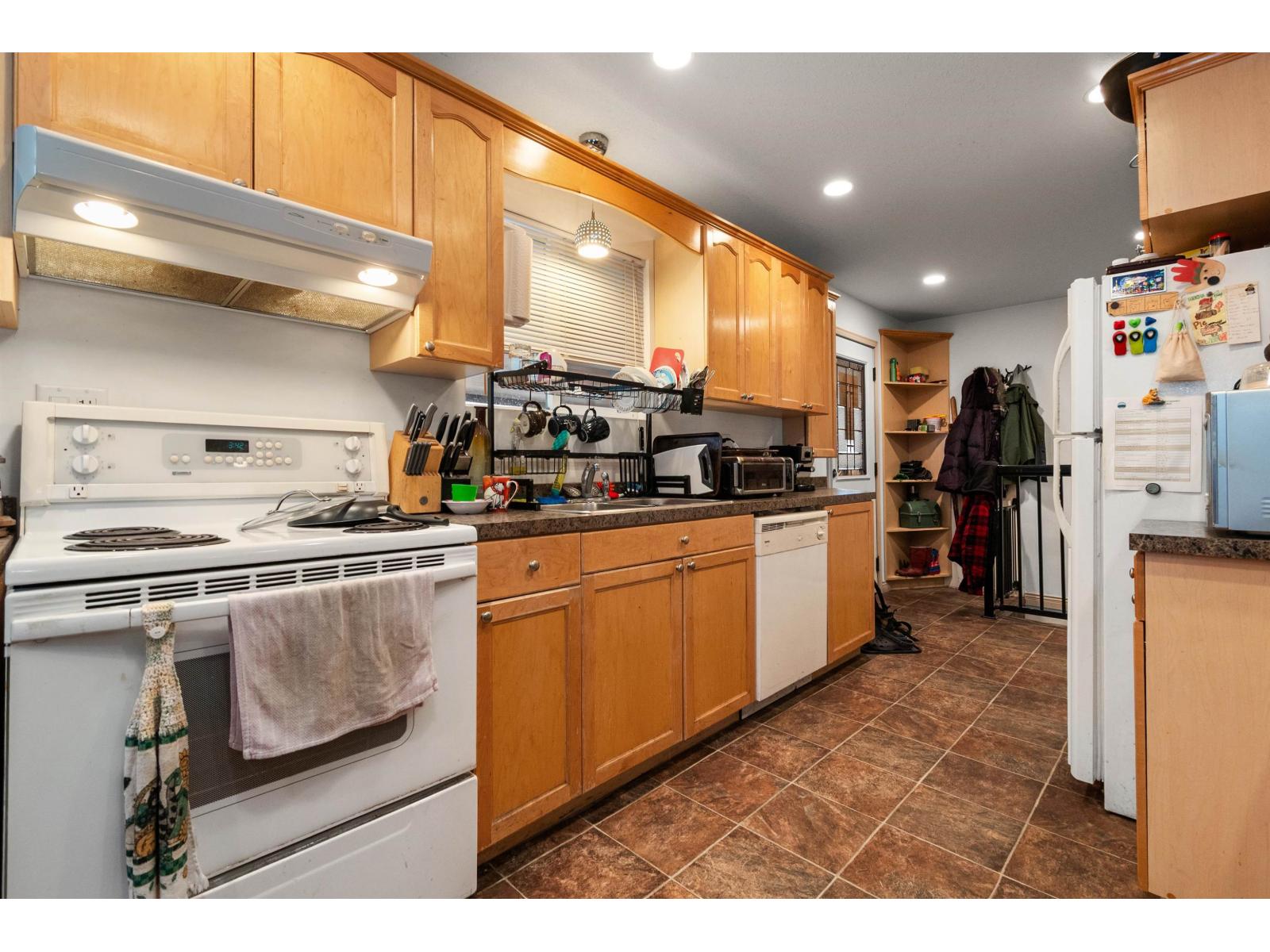 439 5th Avenue, Hope, Hope, British Columbia  V0X 1L0 - Photo 9 - R3099600