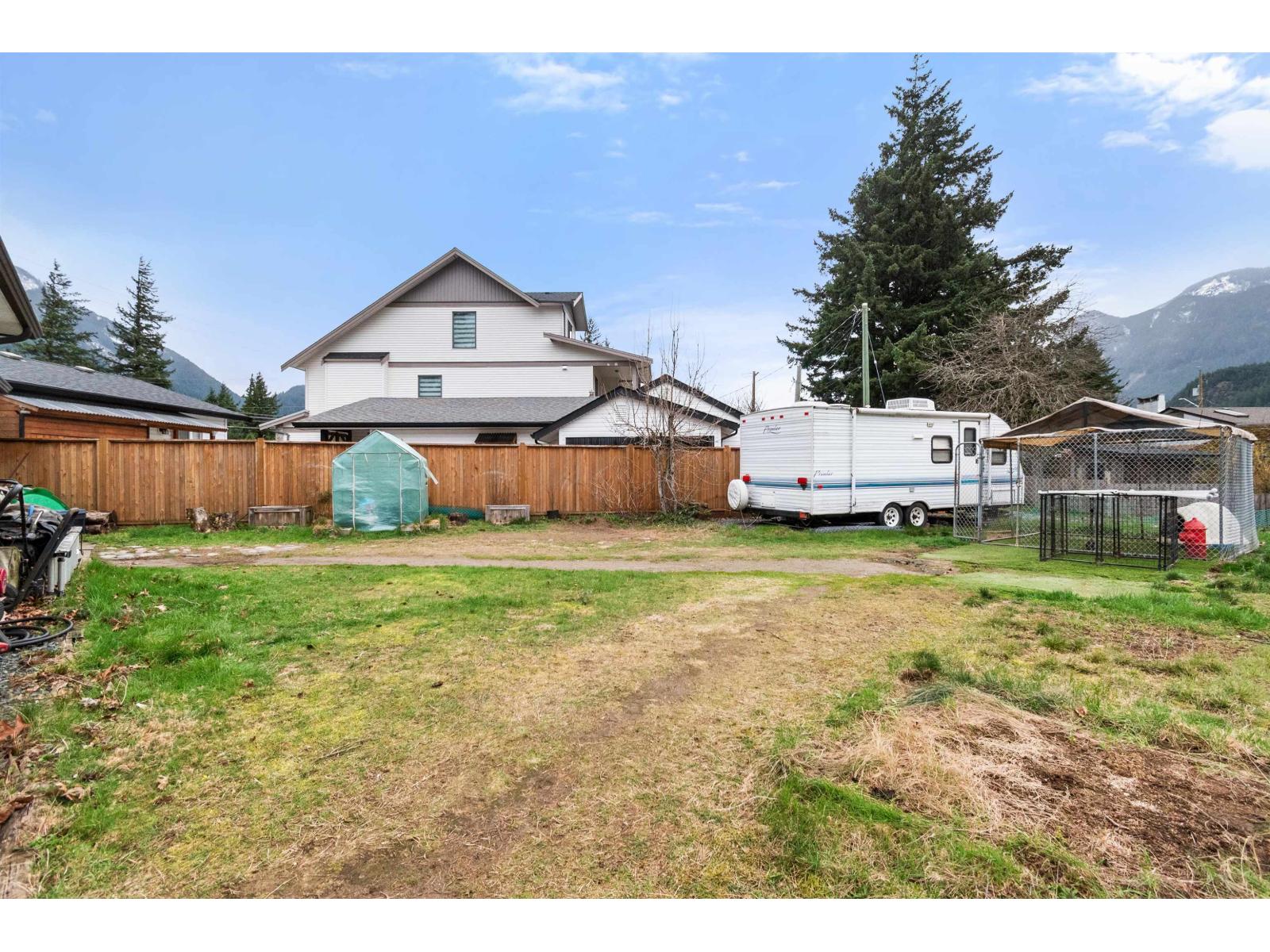 439 5th Avenue, Hope, Hope, British Columbia  V0X 1L0 - Photo 35 - R3099600