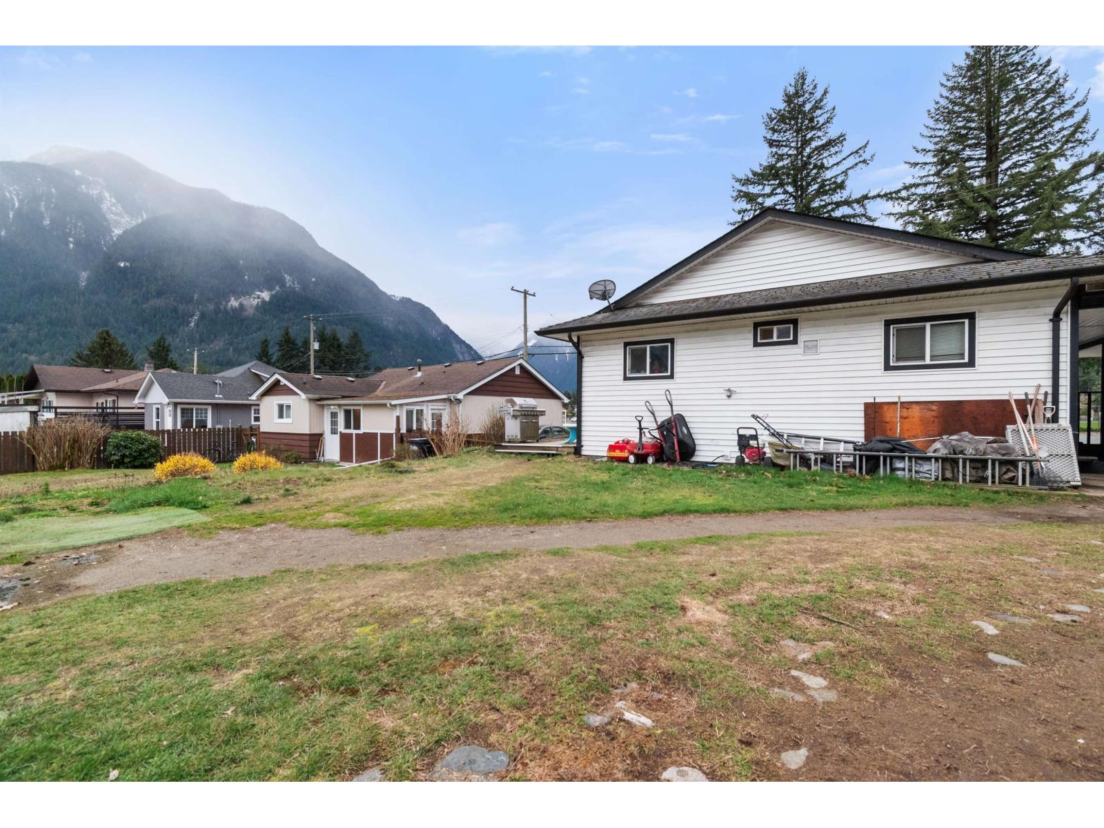 439 5th Avenue, Hope, Hope, British Columbia  V0X 1L0 - Photo 37 - R3099600