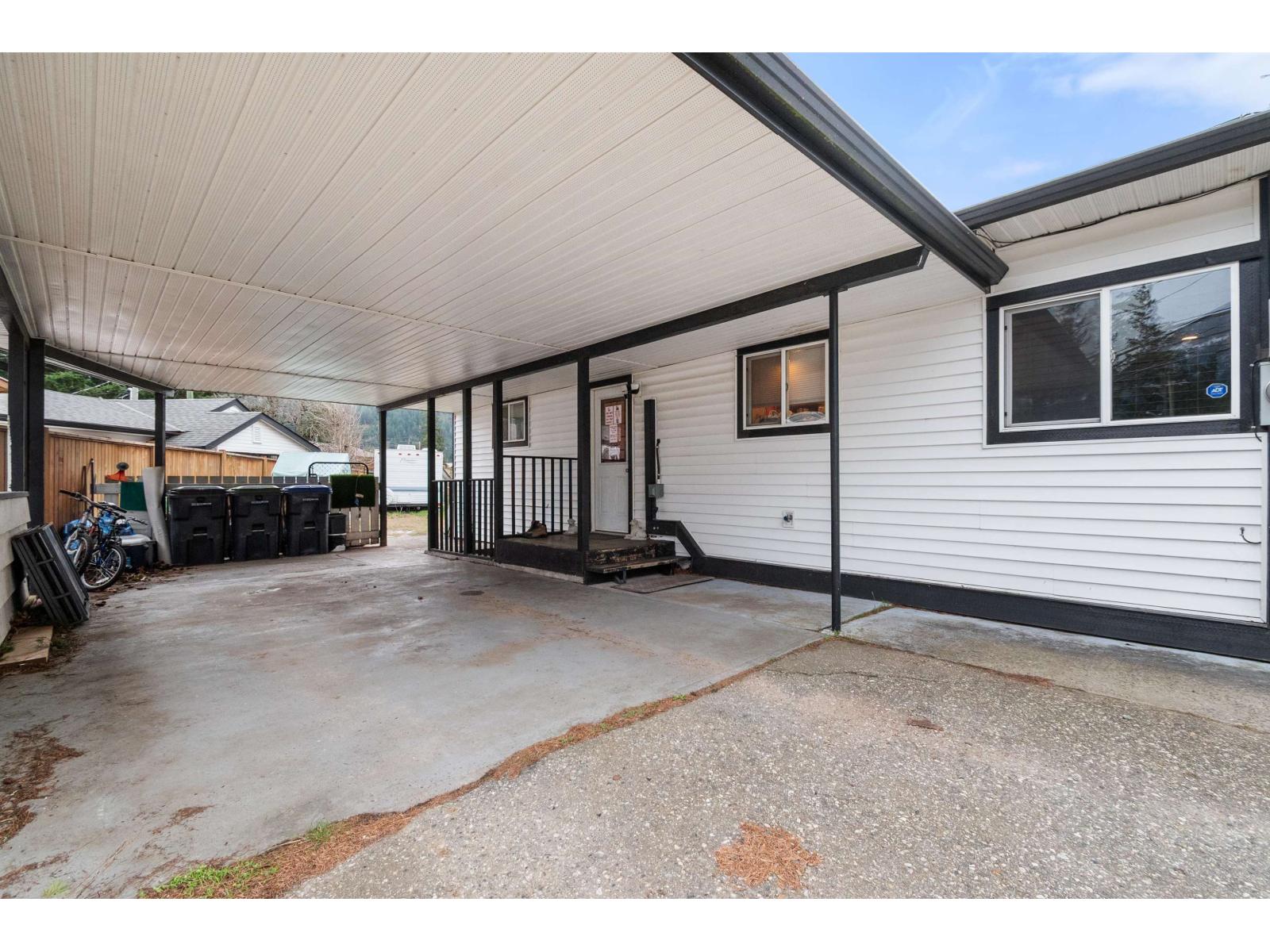 439 5th Avenue, Hope, Hope, British Columbia  V0X 1L0 - Photo 4 - R3099600