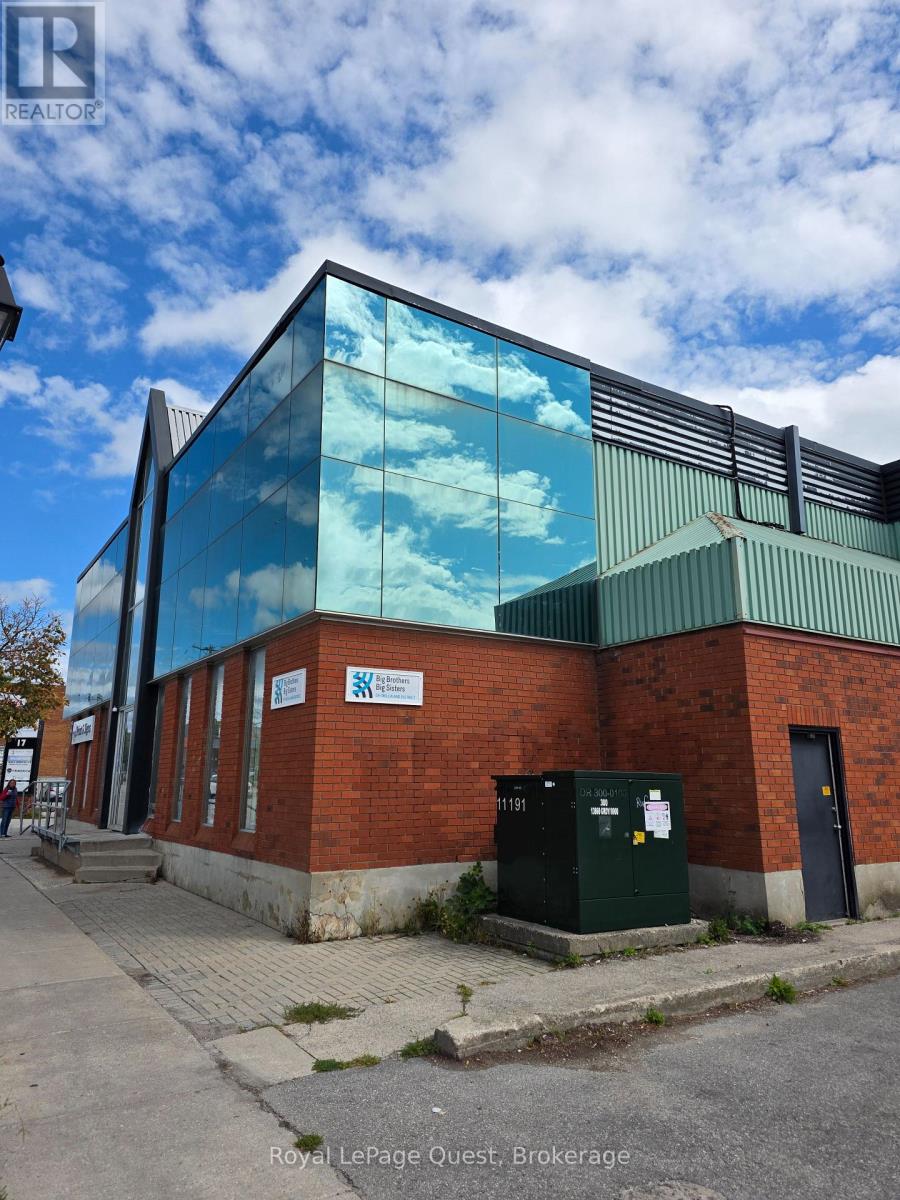 102 - 17 Colborne Street E, Orillia, Ontario  L3V 1T4 - Photo 4 - S12387926