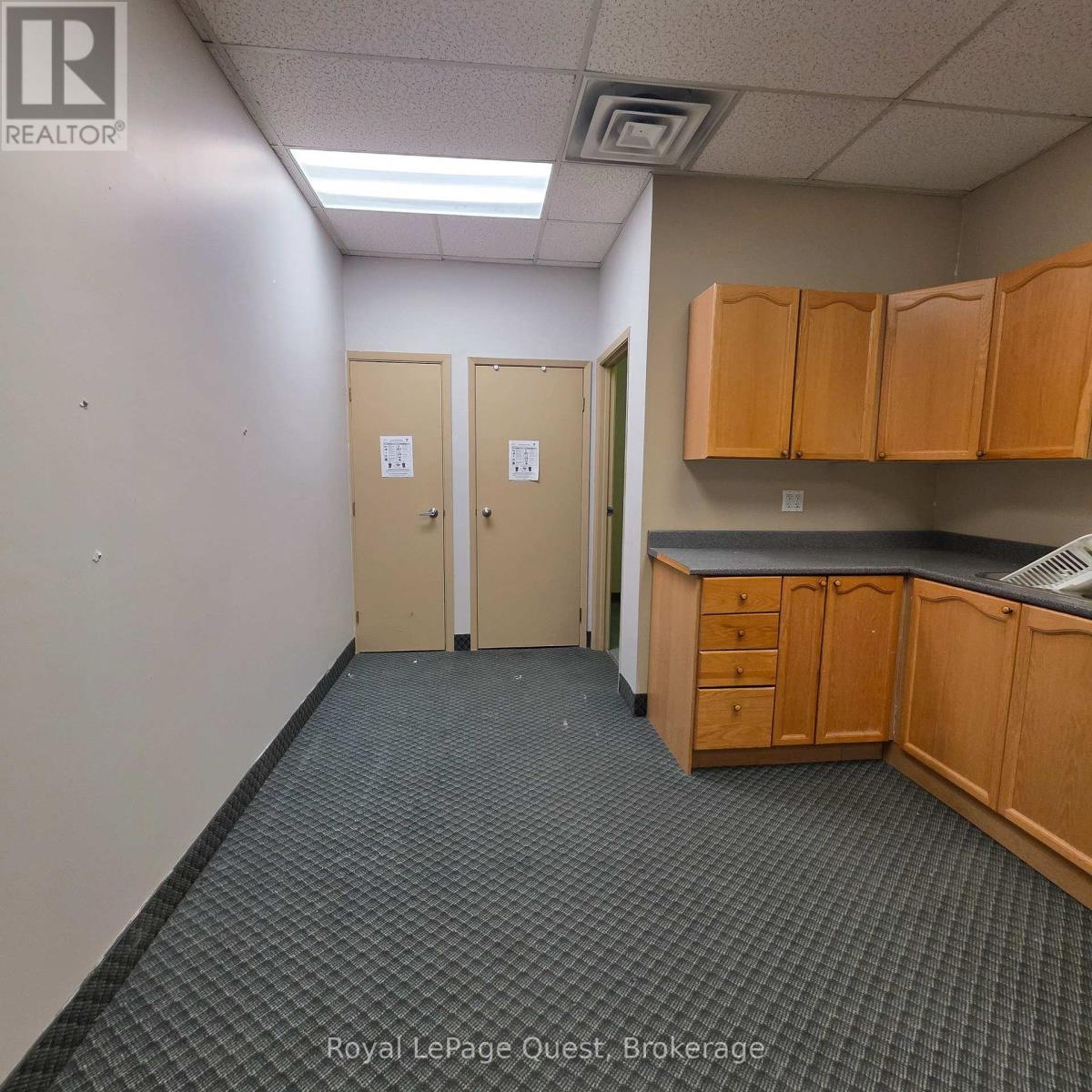 102 - 17 Colborne Street E, Orillia, Ontario  L3V 1T4 - Photo 26 - S12387926