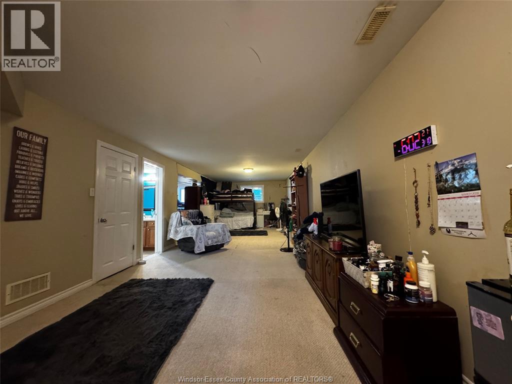 11814 Rockland Street, Windsor, Ontario N8P 1Z9 - Photo 18 - 26005361