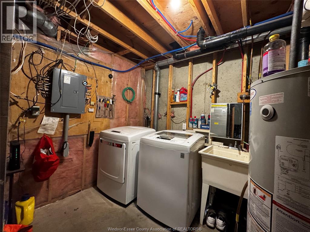 11814 Rockland Street, Windsor, Ontario N8P 1Z9 - Photo 25 - 26005361