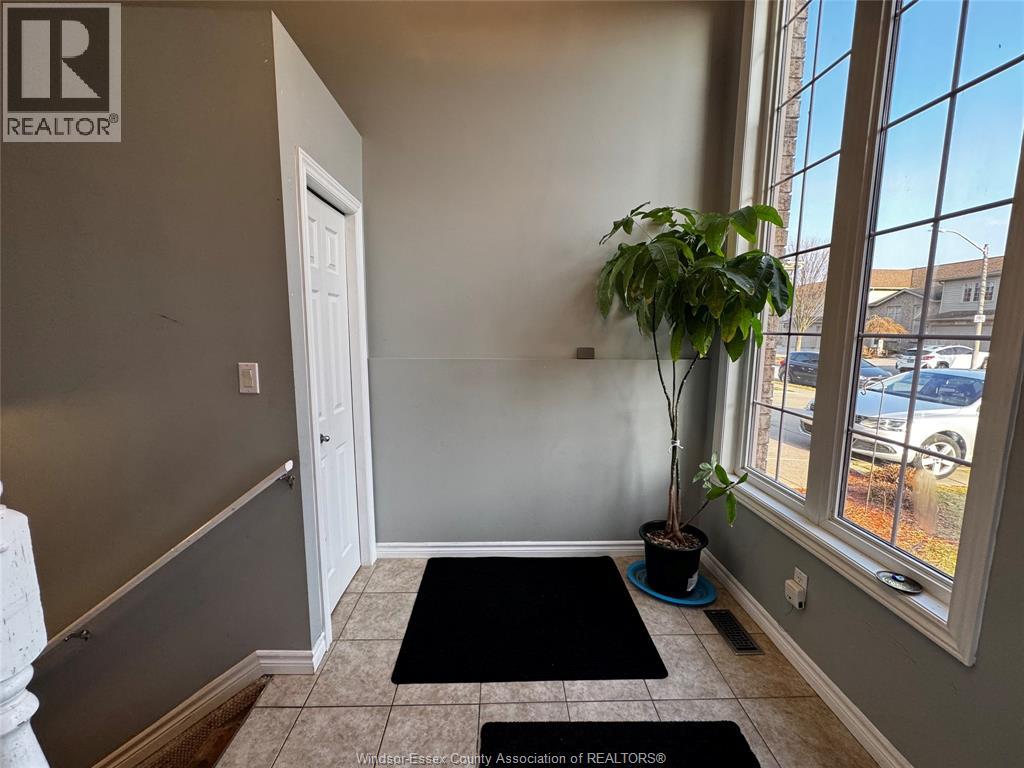 11814 Rockland Street, Windsor, Ontario N8P 1Z9 - Photo 3 - 26005361