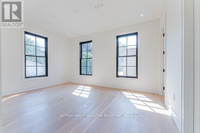 78 Trafalgar Road, Oakville (Oo Old Oakville), Ontario  L6J 2S7 - Photo 20 - W12877690