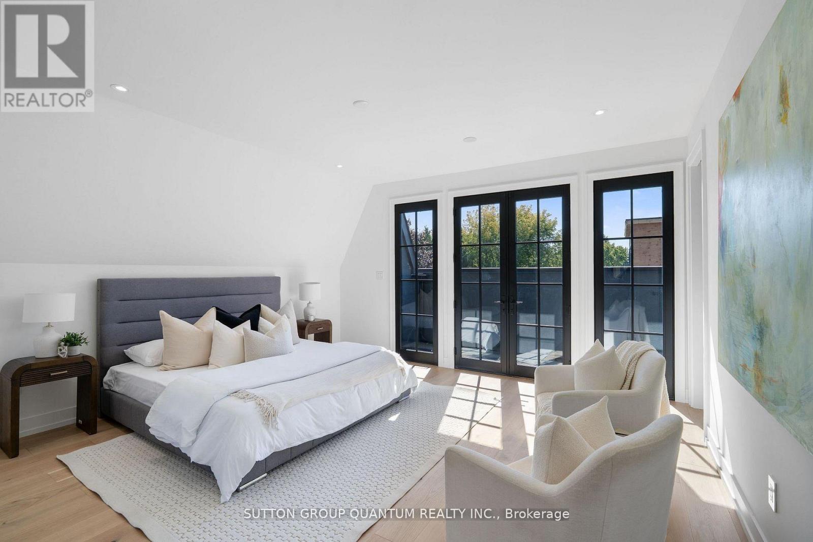 78 Trafalgar Road, Oakville (Oo Old Oakville), Ontario  L6J 2S7 - Photo 24 - W12877690