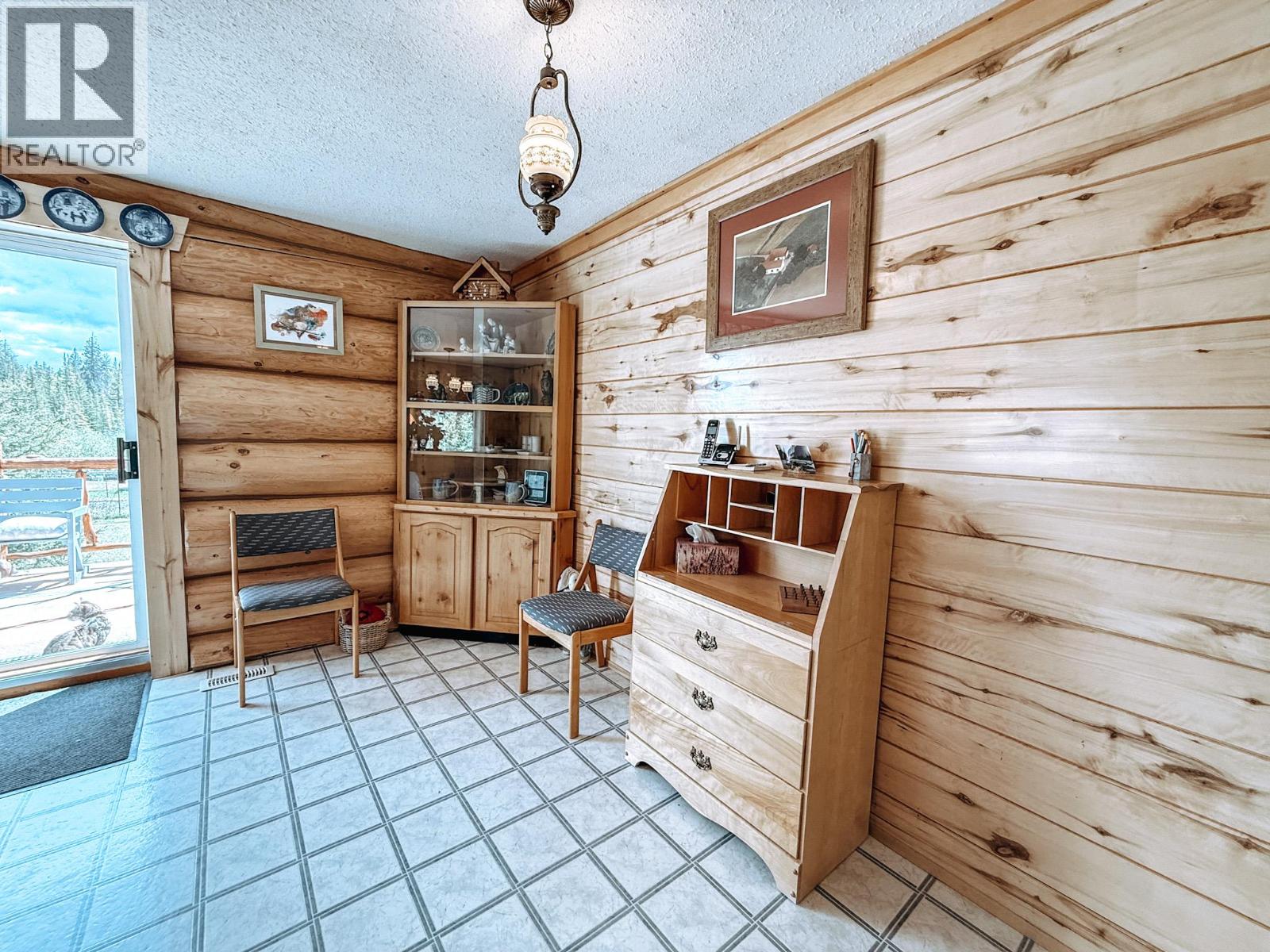 9736 97 Cariboo Highway, Clinton, British Columbia  V0K 1K0 - Photo 17 - 10379420