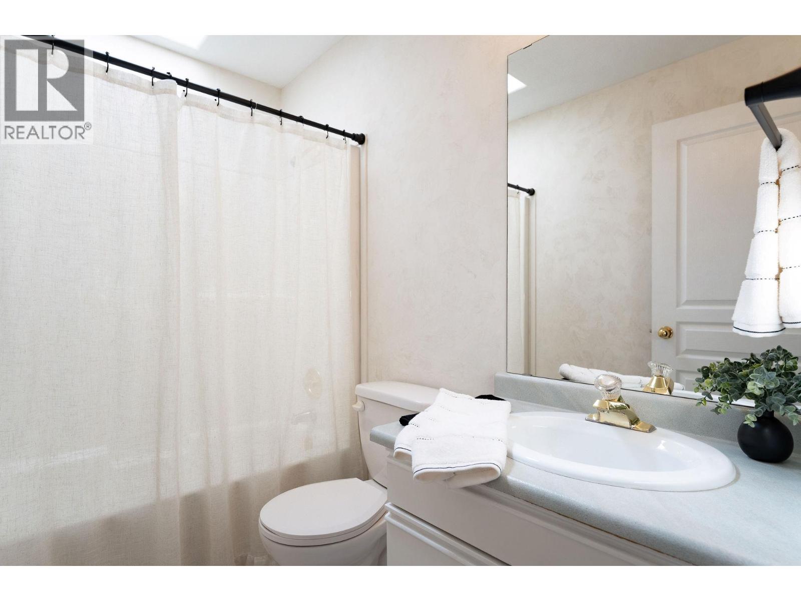 1017 Cottonwood Street, Revelstoke, British Columbia  V0E 2S0 - Photo 25 - 10379287