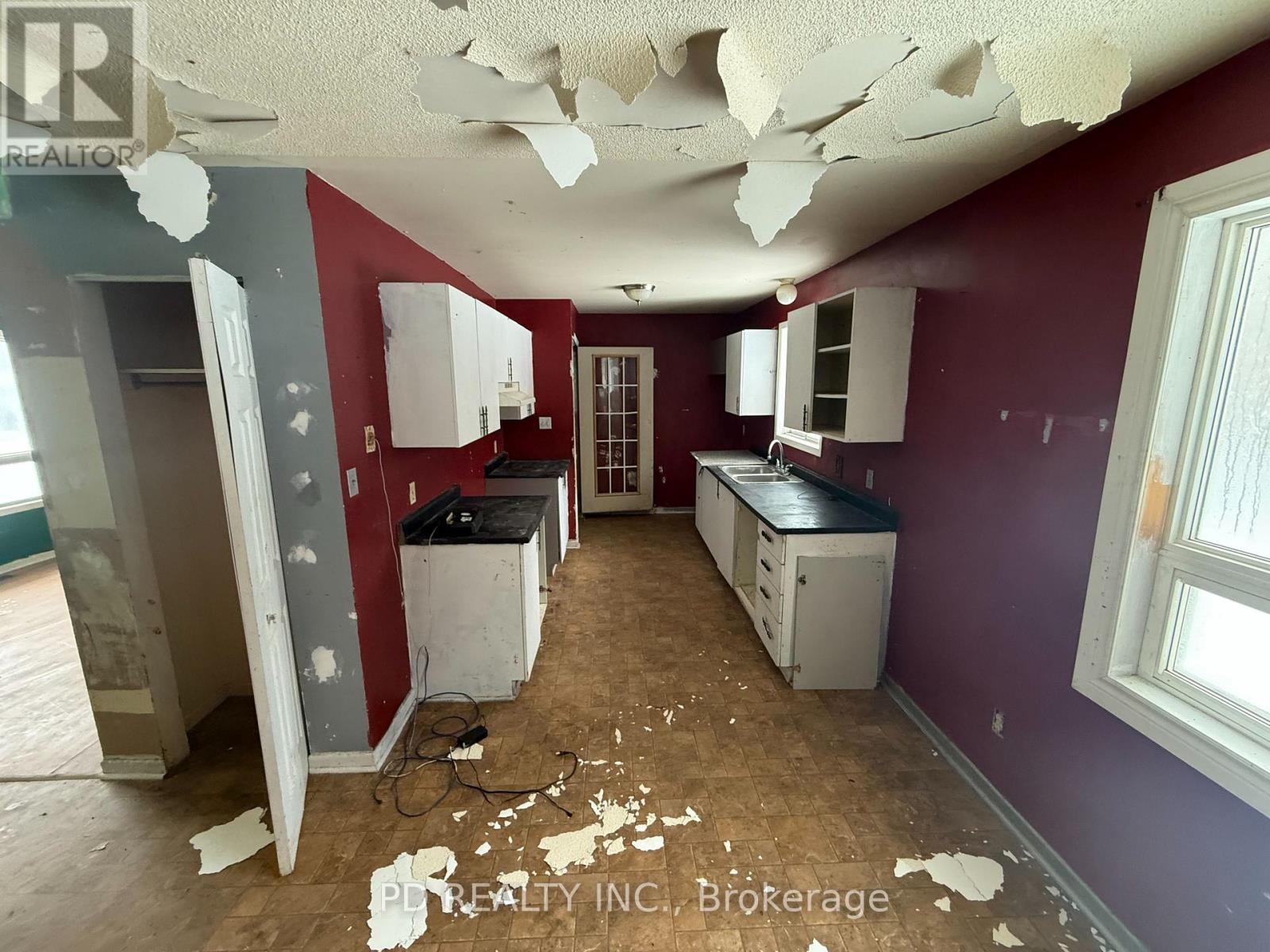 161 Glastonbury Road, Addington Highlands (Addington Highlands), Ontario  K0H 2G0 - Photo 9 - X12882502