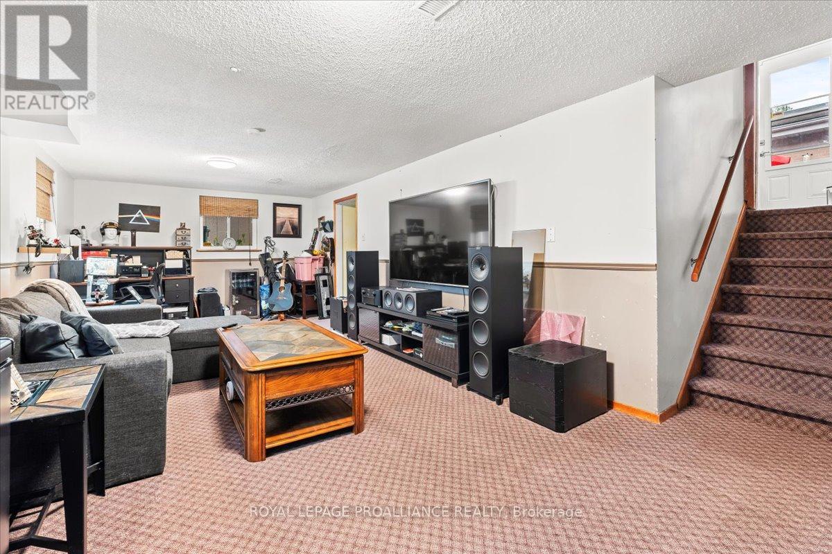 23 Alfred Drive, Belleville, Ontario  K8N 4M6 - Photo 21 - X12882508