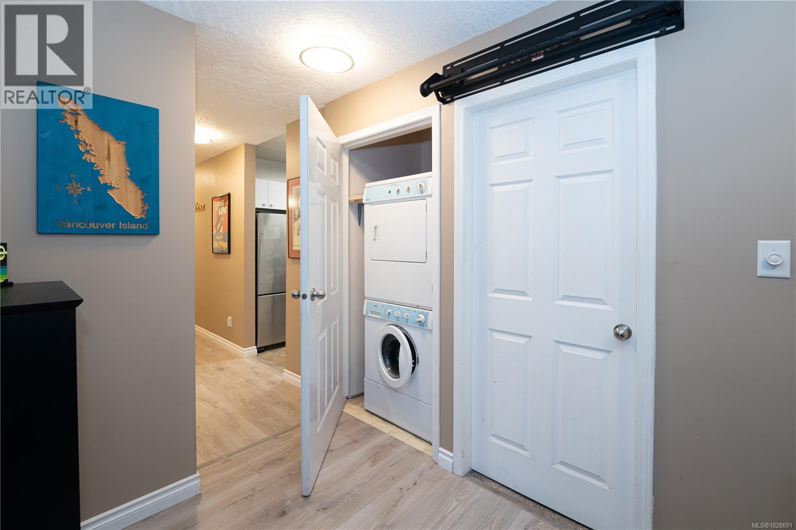 301 331 Burnside Rd E, Victoria, British Columbia  V9A 1A6 - Photo 10 - 1028691