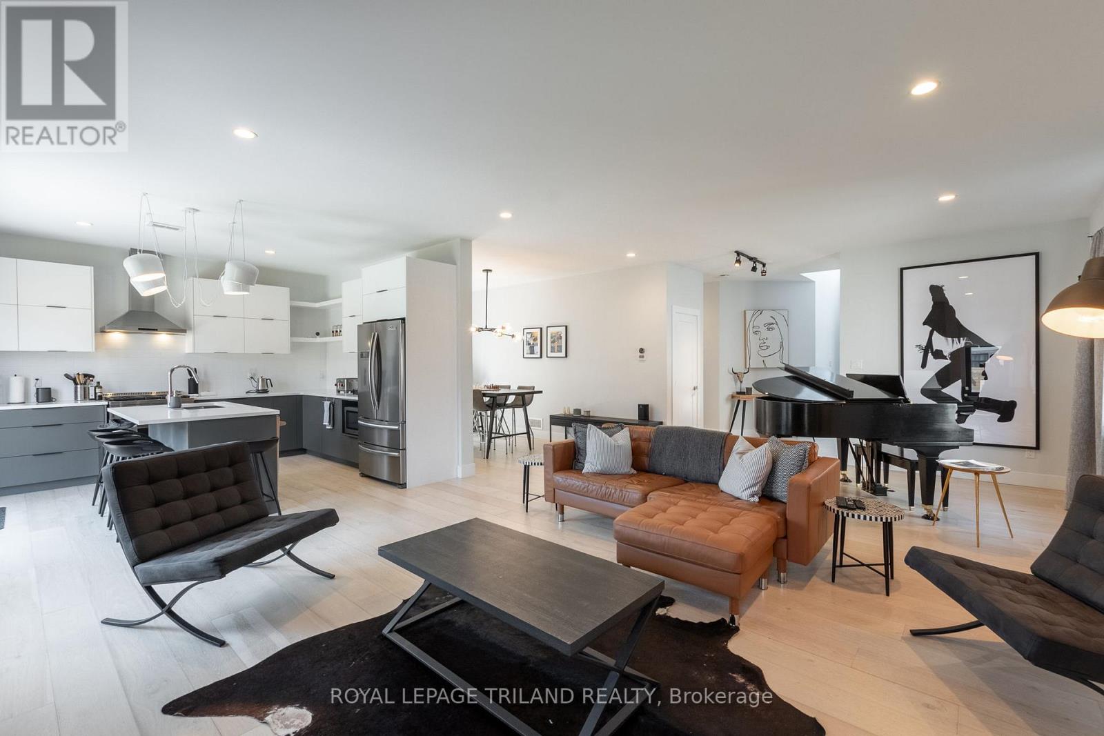 1269 Silverfox Drive, London North, Ontario  N6G 0V8 - Photo 10 - X12882598