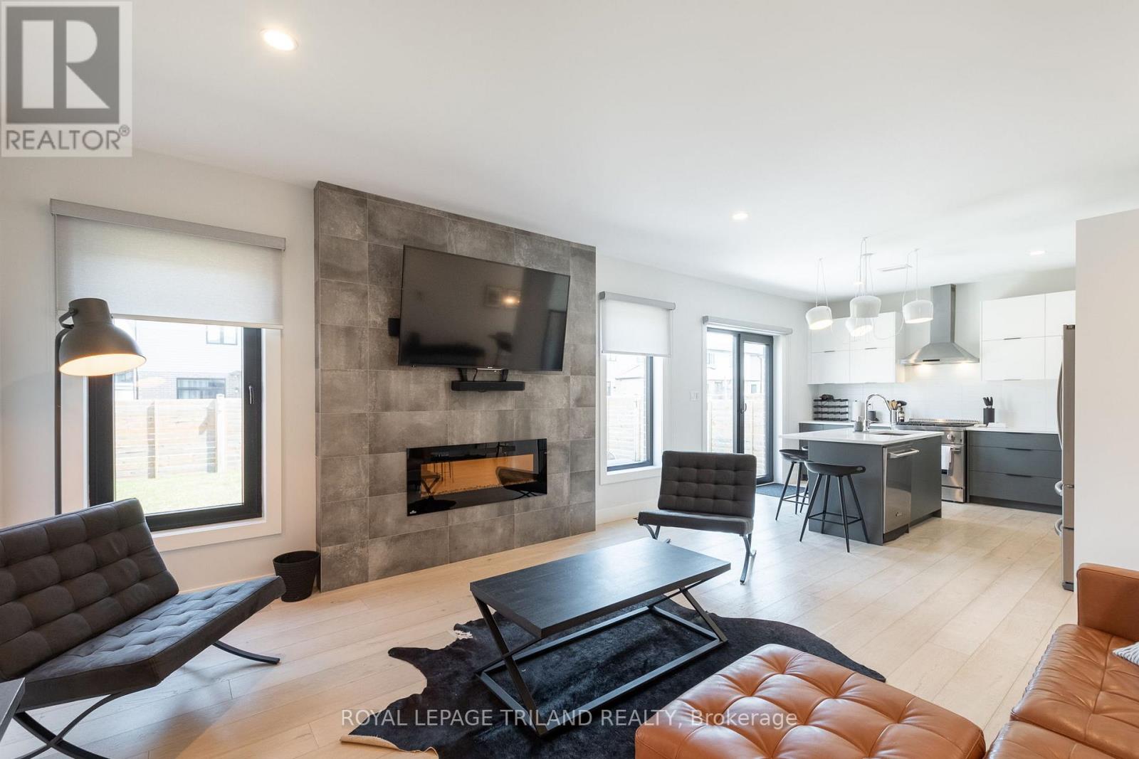 1269 Silverfox Drive, London North, Ontario  N6G 0V8 - Photo 11 - X12882598