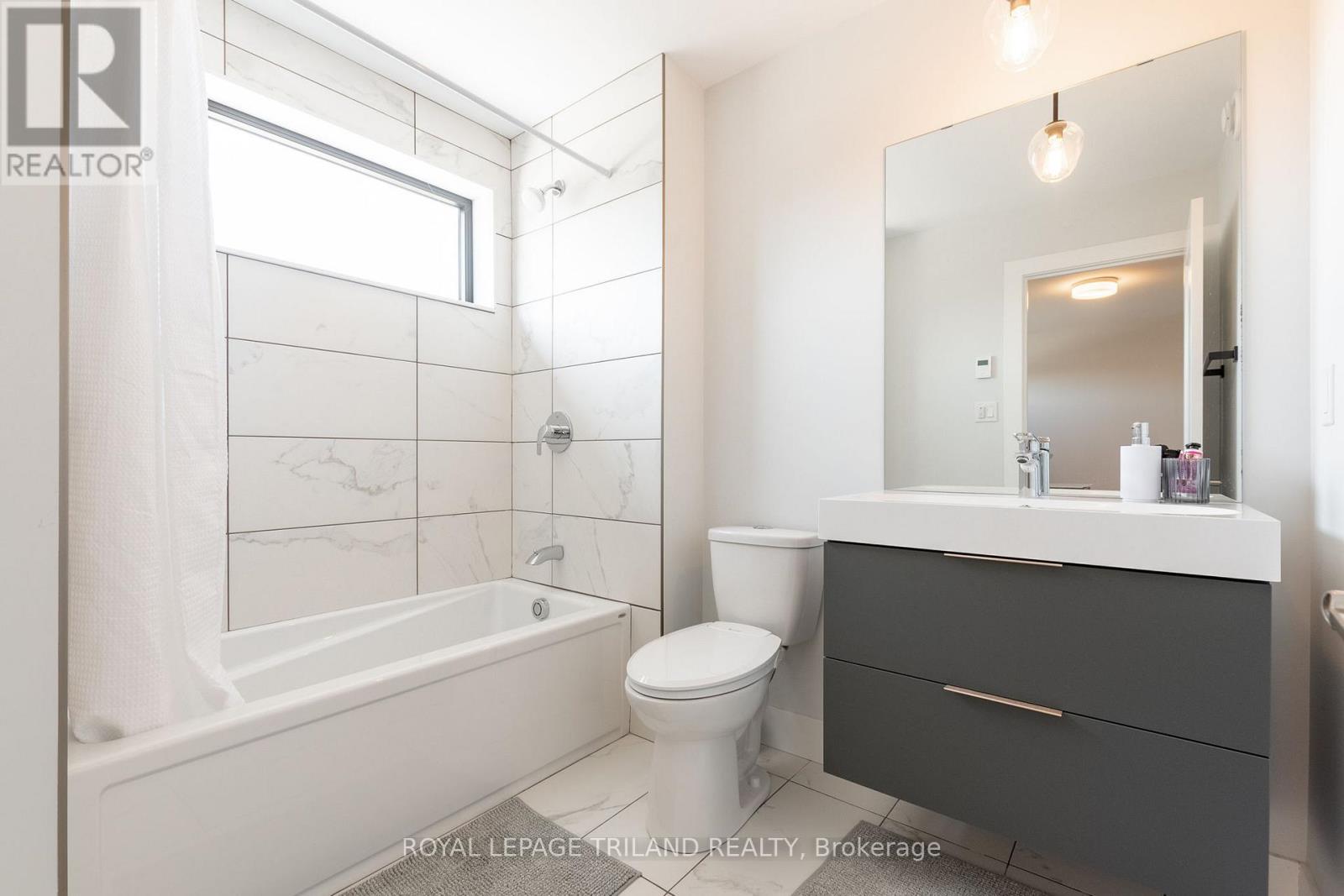 1269 Silverfox Drive, London North, Ontario  N6G 0V8 - Photo 34 - X12882598