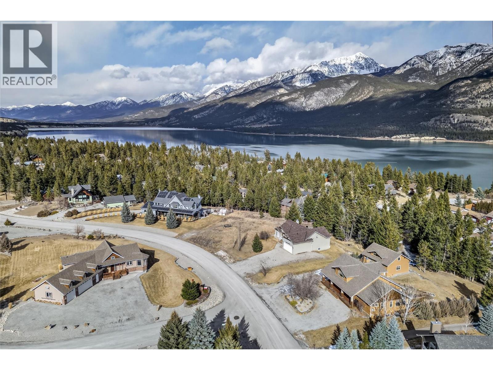 6880 Columbia Ridge Drive, Fairmont Hot Springs, British Columbia  V0B 1L2 - Photo 47 - 10379405