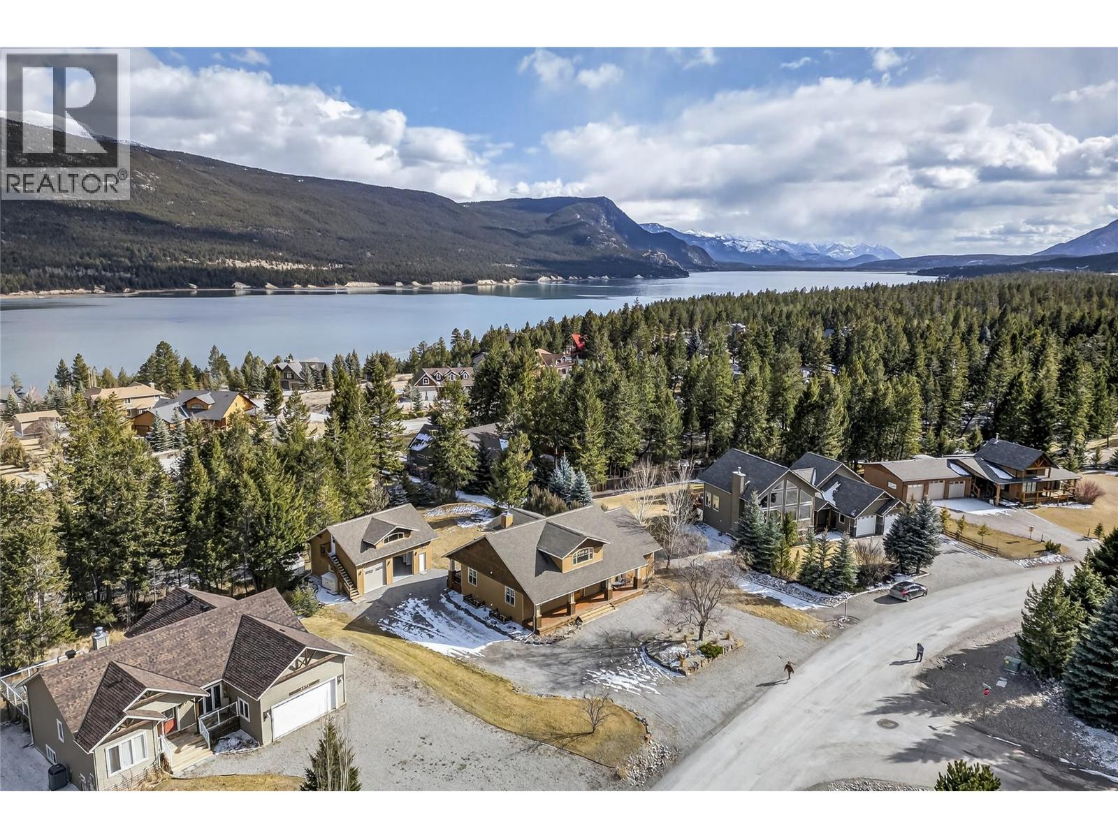 6880 Columbia Ridge Drive, Fairmont Hot Springs, British Columbia  V0B 1L2 - Photo 46 - 10379405