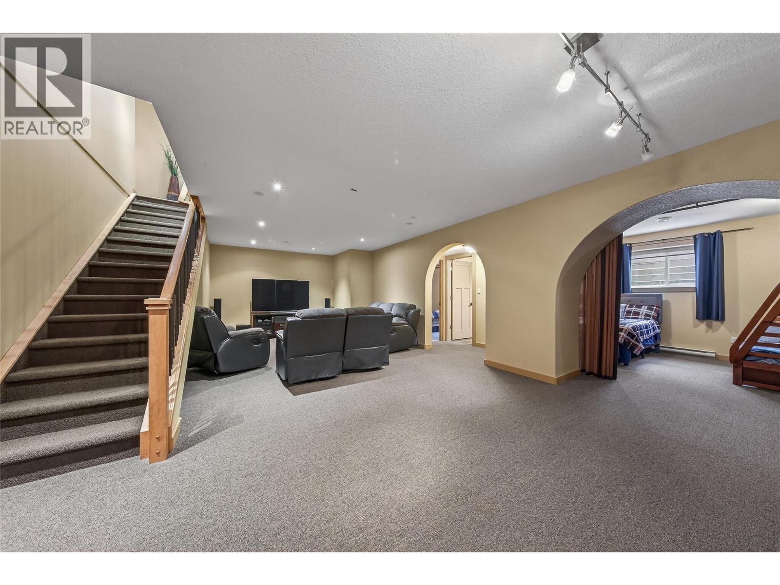 6880 Columbia Ridge Drive, Fairmont Hot Springs, British Columbia  V0B 1L2 - Photo 23 - 10379405