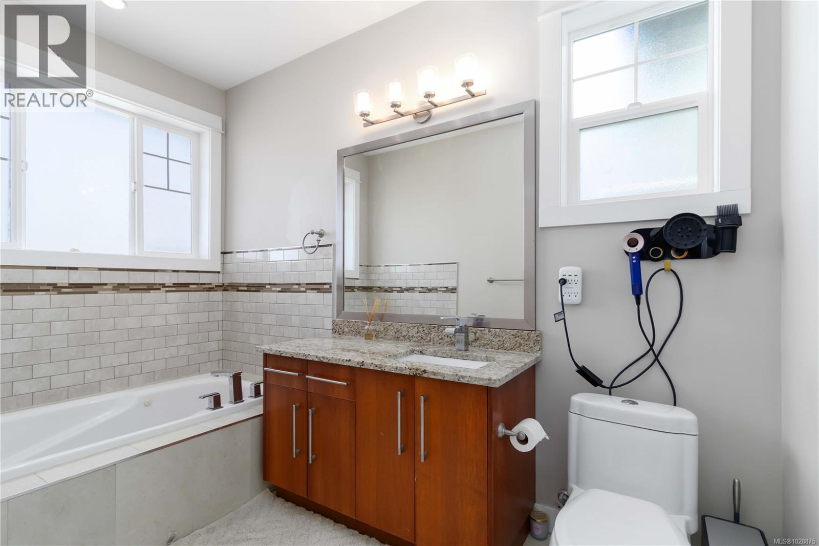 2200 Players Dr, Langford, British Columbia  V9B 0L2 - Photo 37 - 1028875