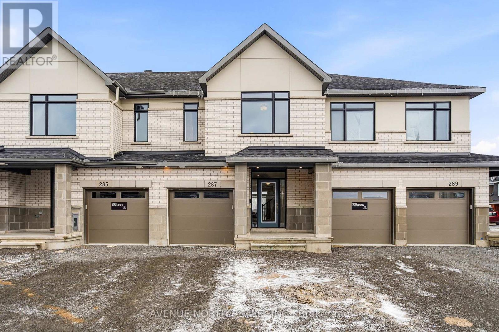 287 Finsbury Avenue, Ottawa, Ontario K2S 1S3 - Photo 2 - X12881406