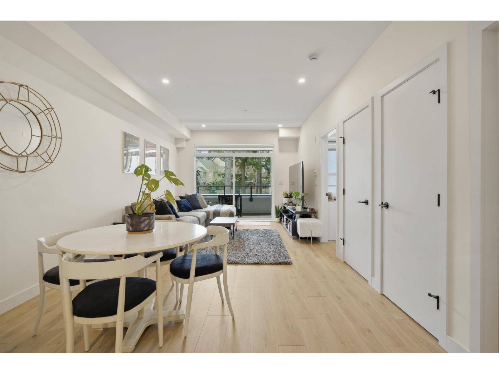 227 2635 King George Boulevard, Surrey, British Columbia  V4P 0H7 - Photo 8 - R3099322