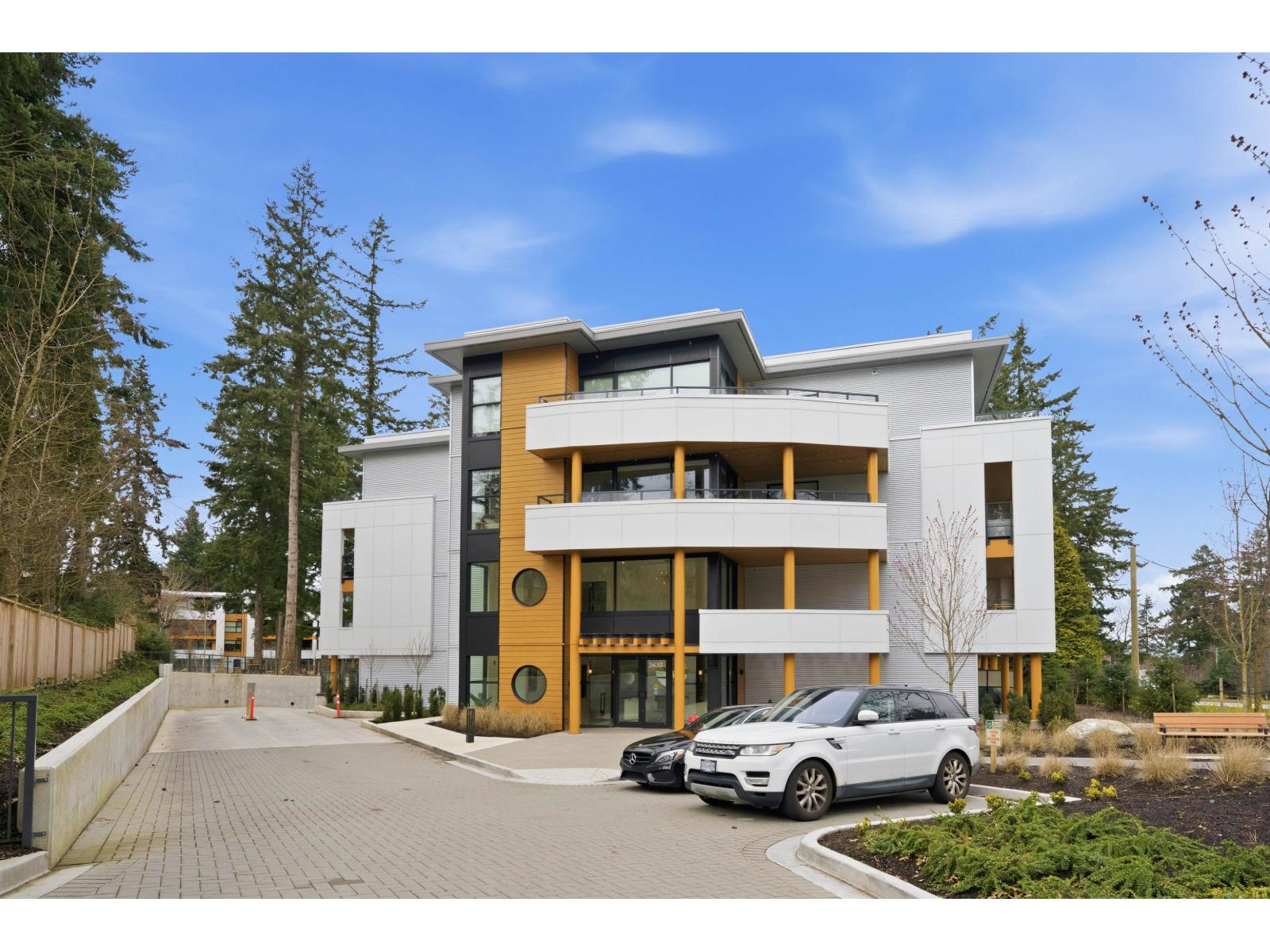 227 2635 KING GEORGE BOULEVARD, surrey, British Columbia