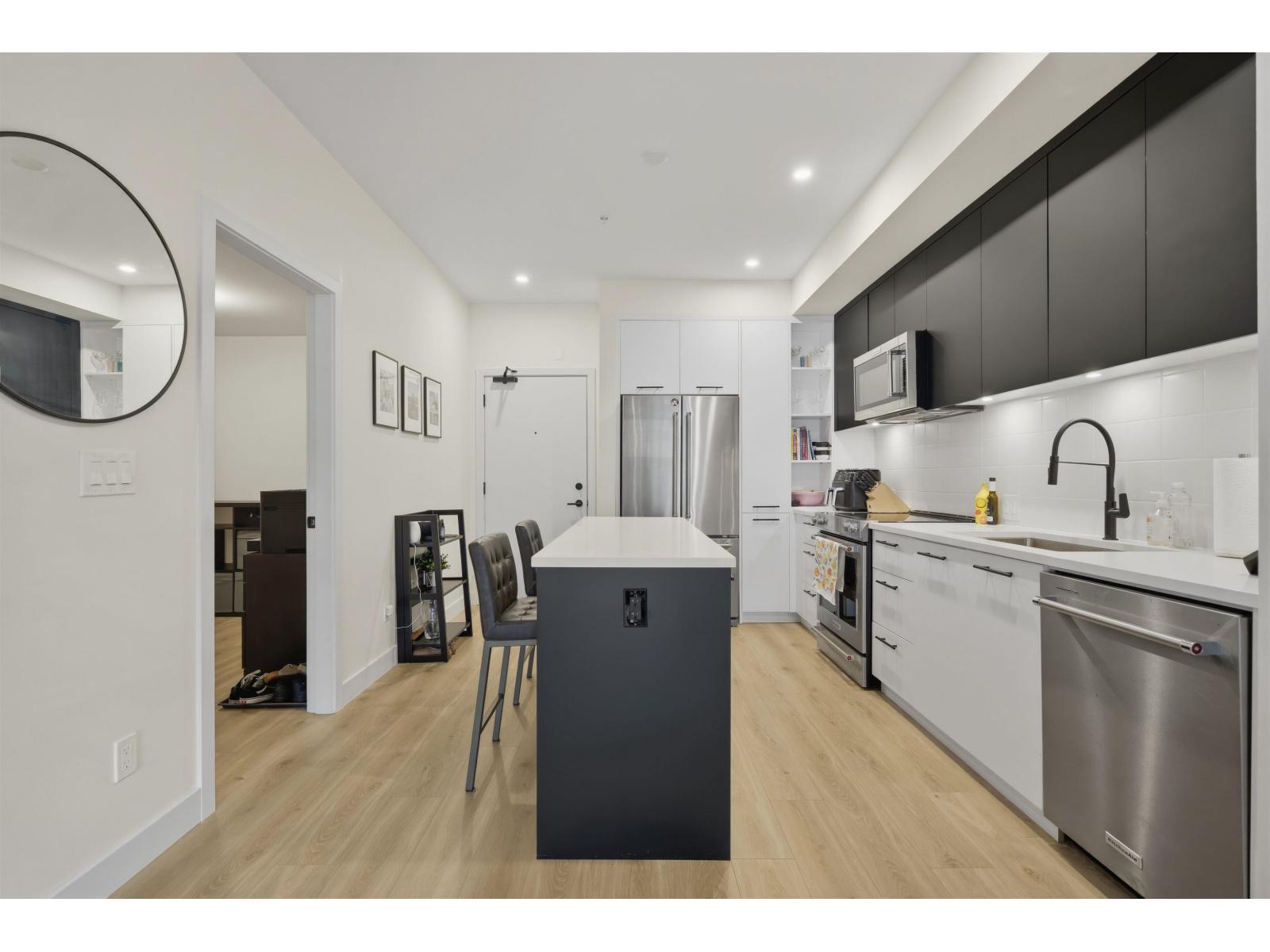 227 2635 King George Boulevard, Surrey, British Columbia  V4P 0H7 - Photo 6 - R3099322