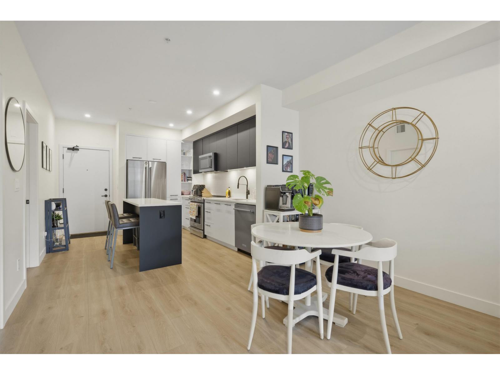 227 2635 King George Boulevard, Surrey, British Columbia  V4P 0H7 - Photo 9 - R3099322