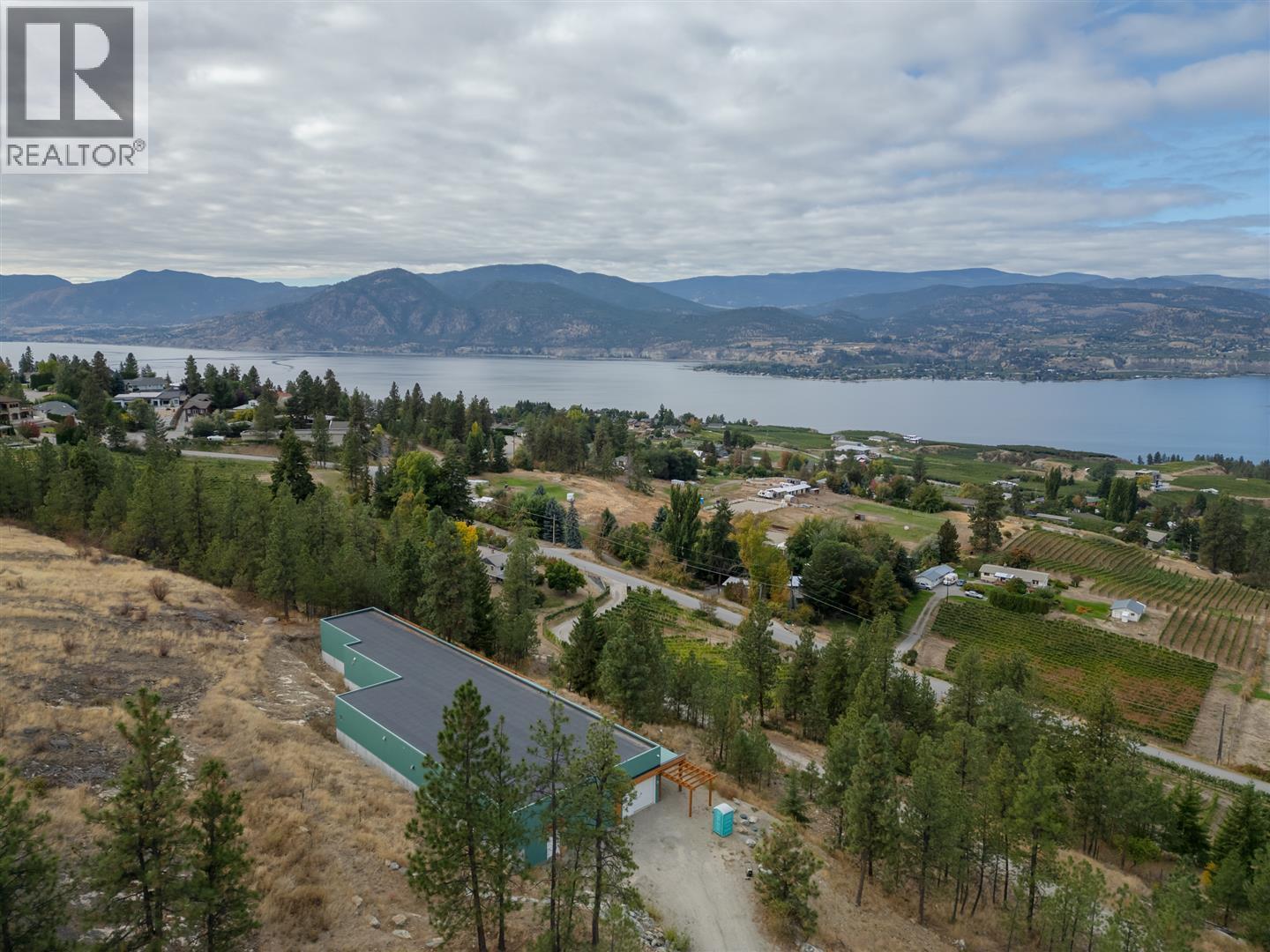 2864 Arawana Road, Naramata, British Columbia  V0H 1N1 - Photo 2 - 10379428