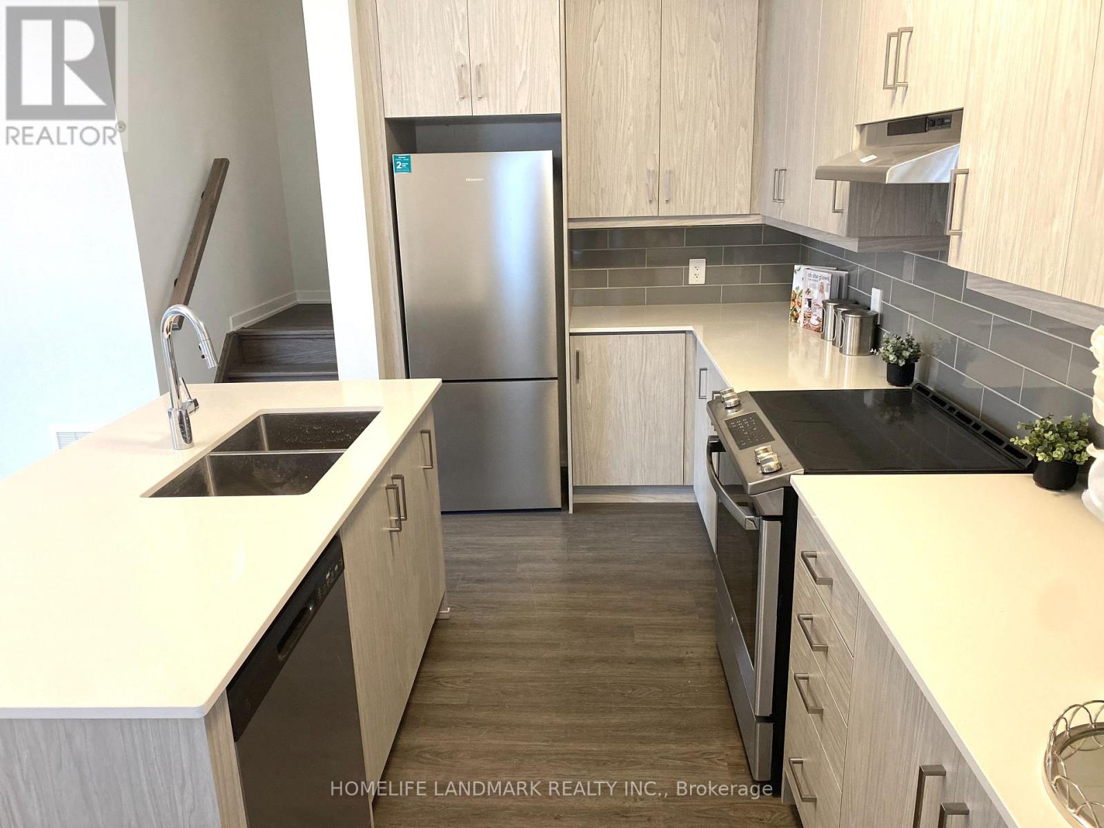 Th118 - 30 Almond Blossom Mews S, Vaughan, Ontario  L4K 0N6 - Photo 12 - N12773996