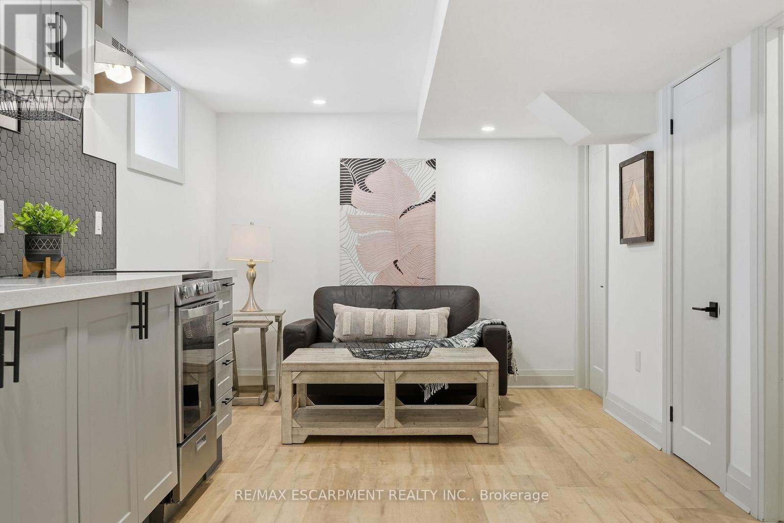 286 East 18th Street, Hamilton (Inch Park), Ontario  L9A 4P6 - Photo 37 - X12820590