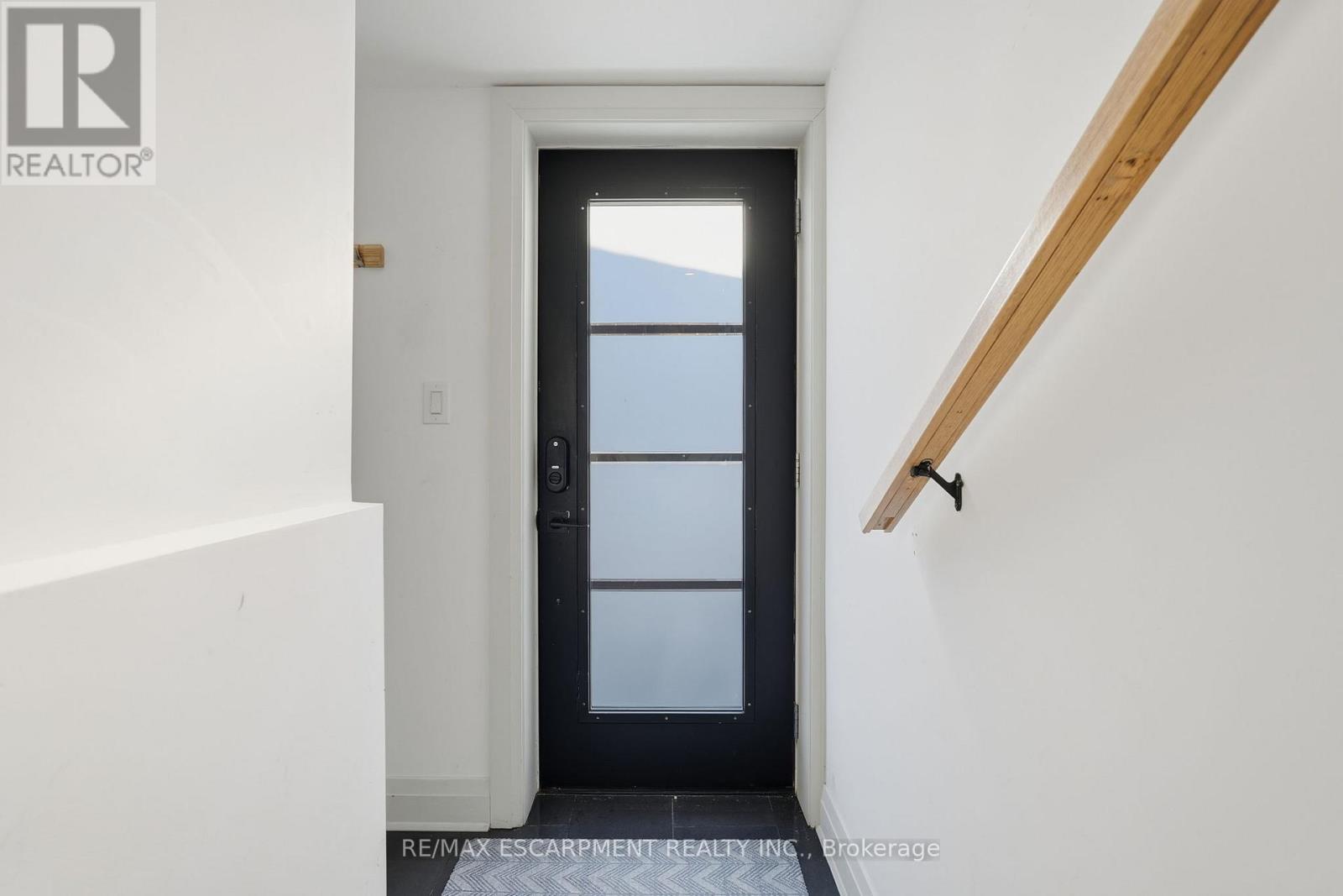 286 East 18th Street, Hamilton (Inch Park), Ontario  L9A 4P6 - Photo 34 - X12820590