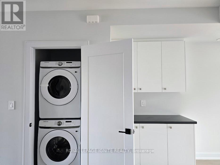 5939 Saigon Street, Mississauga, Ontario  L5V 0E9 - Photo 13 - W12882532