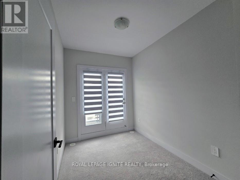 5939 Saigon Street, Mississauga, Ontario  L5V 0E9 - Photo 15 - W12882532