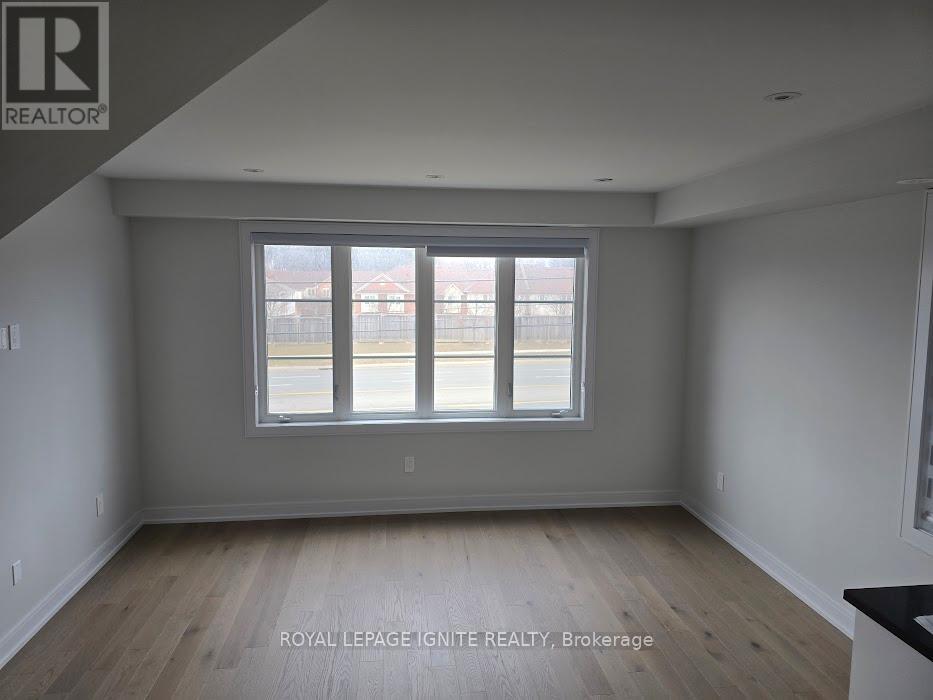 5939 Saigon Street, Mississauga, Ontario  L5V 0E9 - Photo 4 - W12882532