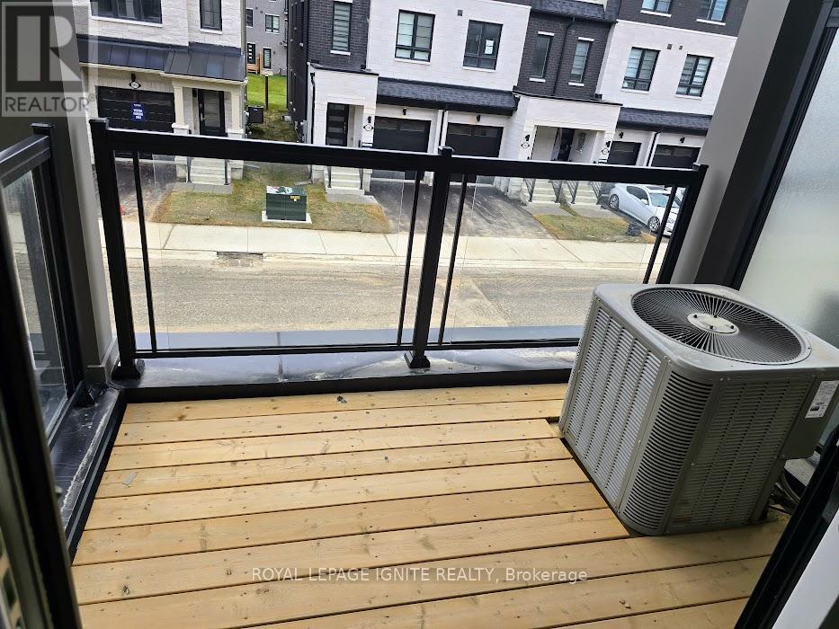 5939 Saigon Street, Mississauga, Ontario  L5V 0E9 - Photo 9 - W12882532