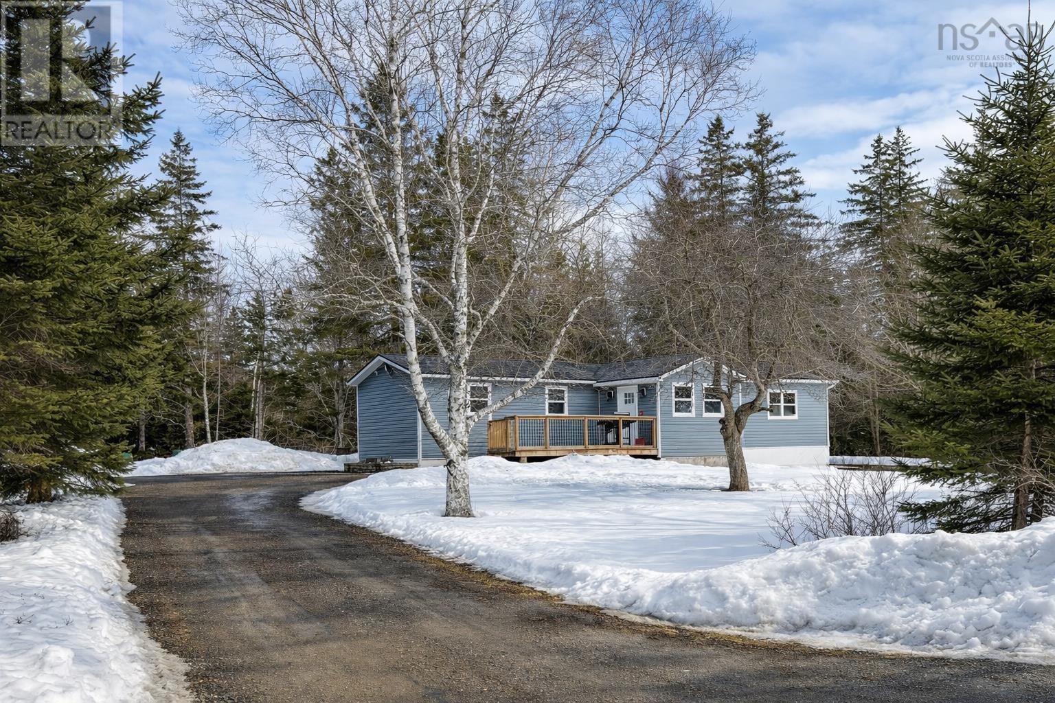 10 Robert Drive, Ardoise, Nova Scotia