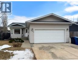 122 Mt Rundle Road W, Lethbridge, Alberta