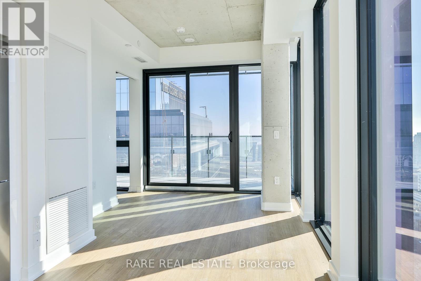 2304 - 284 King Street, Toronto (Moss Park), Ontario  M5A 1K4 - Photo 11 - C12868784