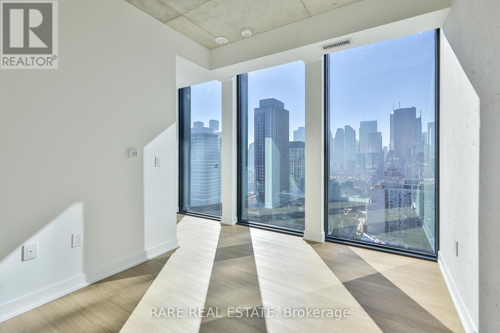 2304 - 284 King Street, Toronto (Moss Park), Ontario  M5A 1K4 - Photo 21 - C12868784