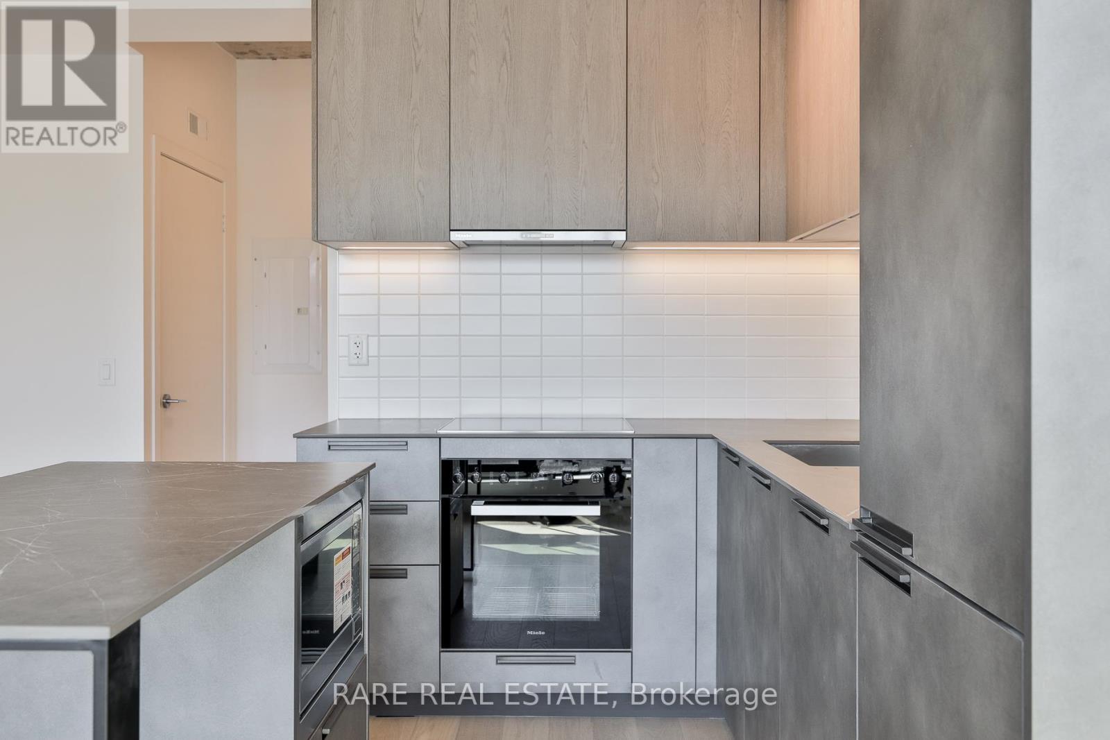 201 - 761 Queen Street, Toronto, Ontario  M4M 1H3 - Photo 11 - E12869020