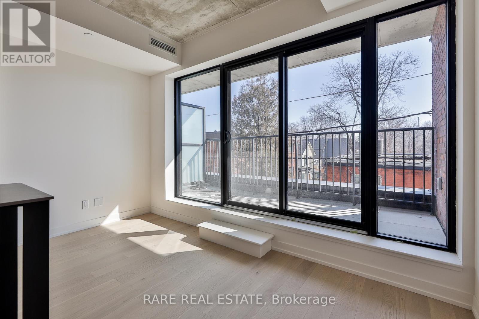 201 - 761 Queen Street, Toronto, Ontario  M4M 1H3 - Photo 14 - E12869020