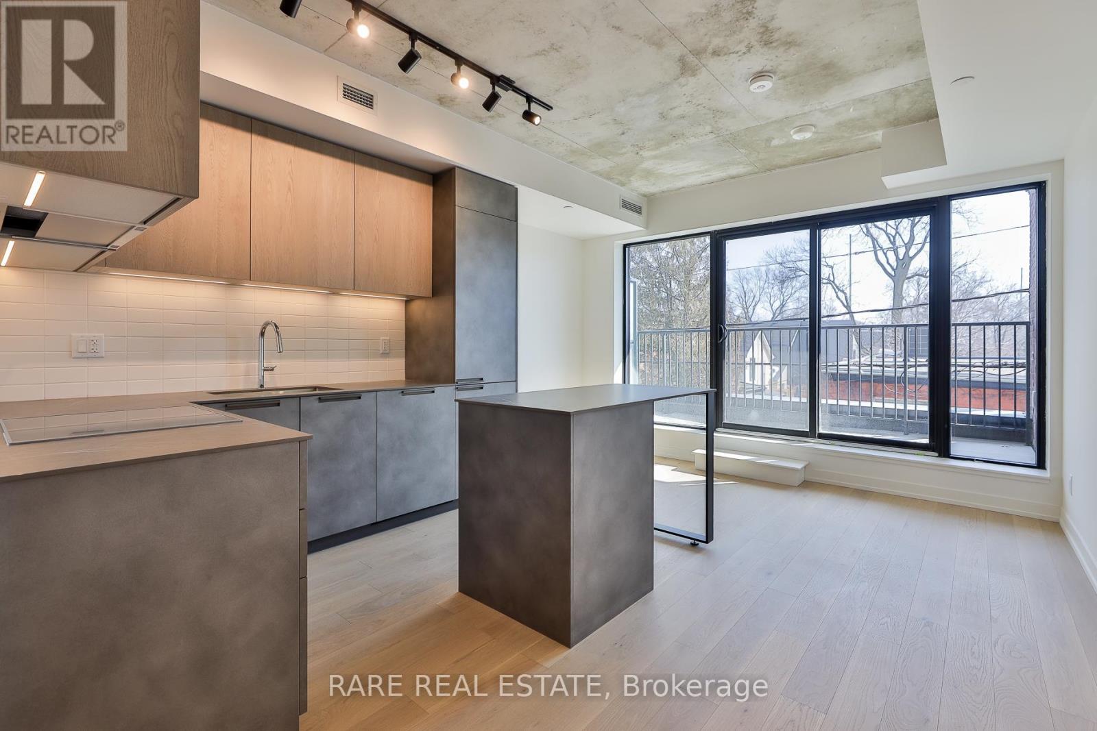 201 - 761 Queen Street, Toronto, Ontario  M4M 1H3 - Photo 8 - E12869020