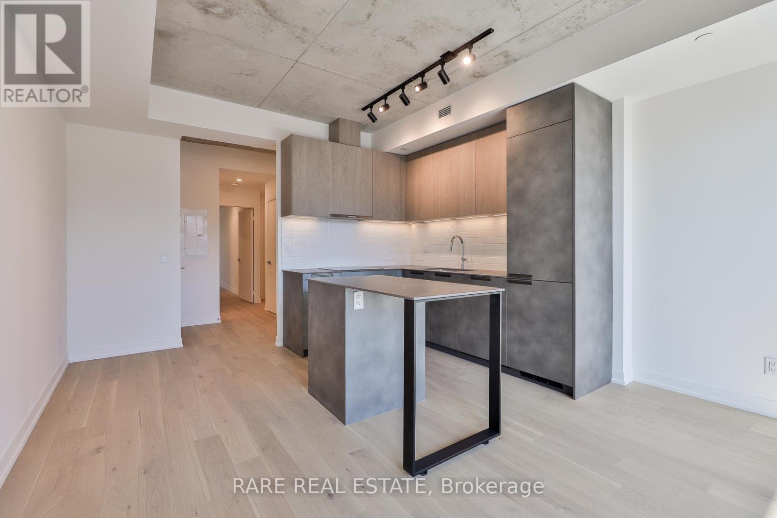 201 - 761 Queen Street, Toronto, Ontario  M4M 1H3 - Photo 9 - E12869020