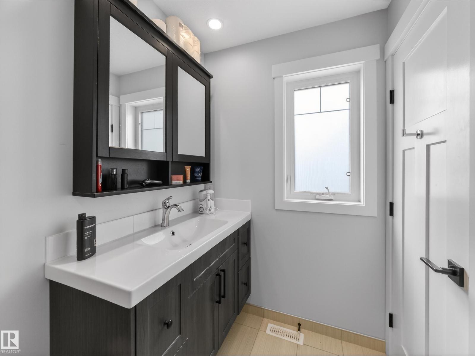 15222 105 Av Nw, Edmonton, Alberta  T5P 4J9 - Photo 36 - E4477470